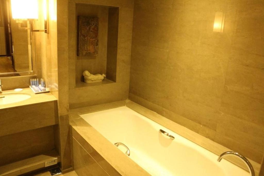 XI Yu Hotel Guangzhou Bagian luar foto