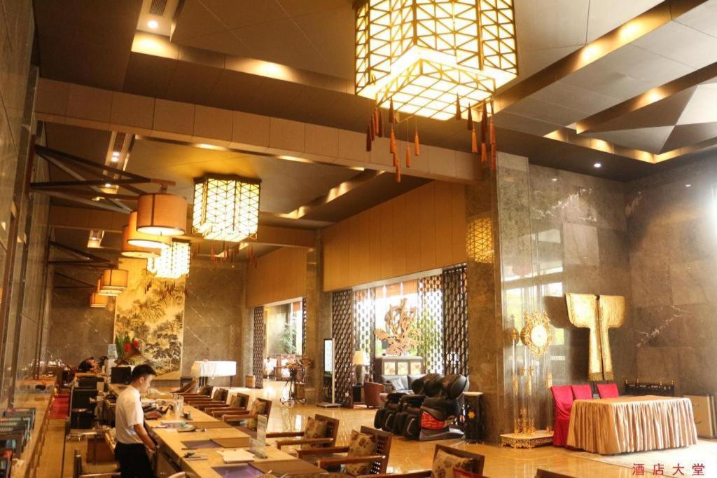 XI Yu Hotel Guangzhou Bagian luar foto